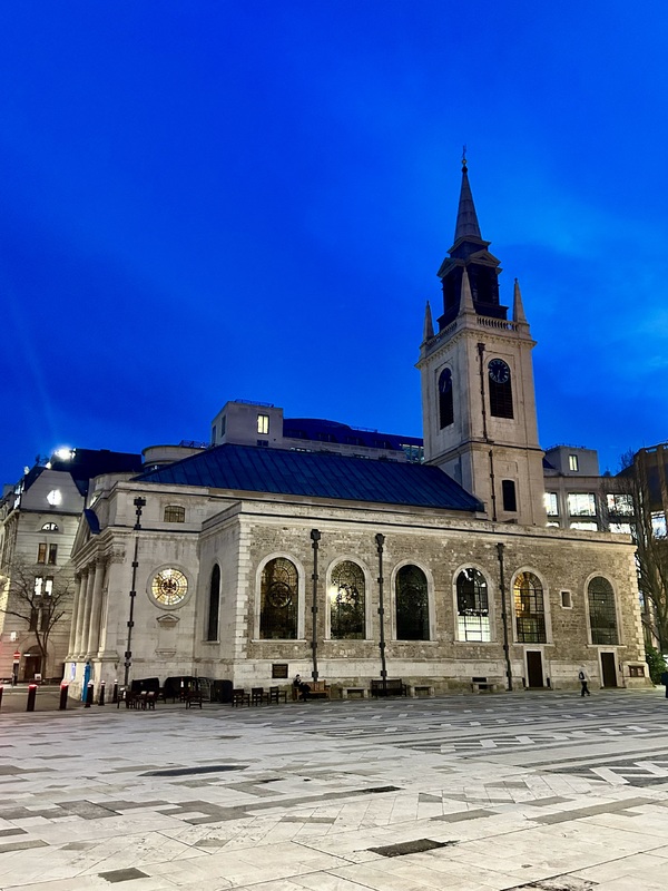 St. Lawrence Jewry is the official church of the City of London Corporation. A plaque outside the church states it was rebuilt by Sir Christopher Wren following the Great Fire. The plaque also states that while it was destroyed in December 1940, it was restored in 1957, following the Wren design. It was also repaired snd conserved in 2023.&nbsp;