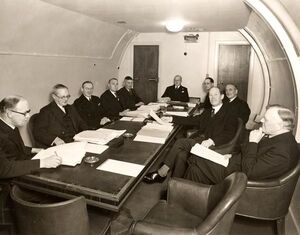 Meeting of the LT Executive in a room in the disused Down Street Underground station