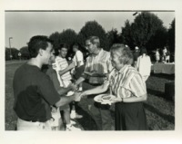 Frank and Judy Franz meeting students at the President's Picnic.